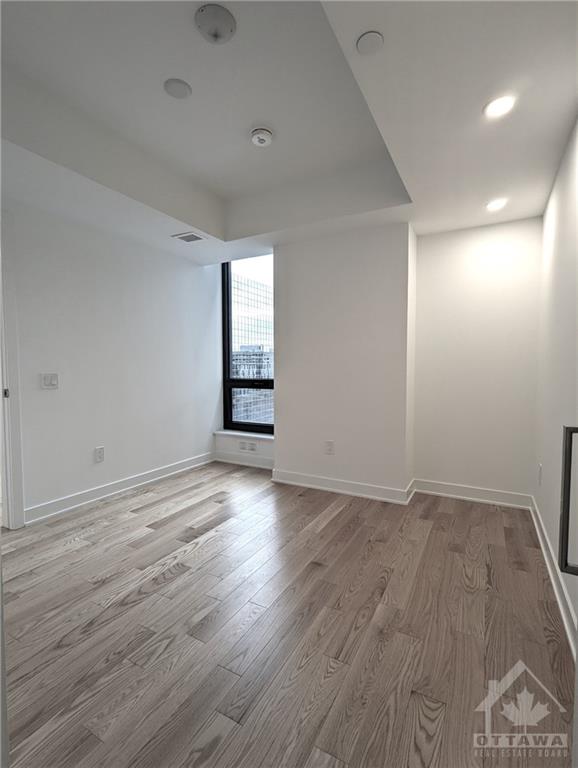 340 QUEEN Street, #1610