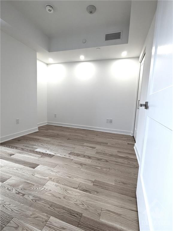 340 QUEEN Street, #1610