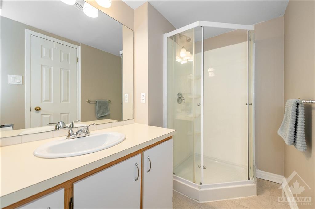 270 DALEHURST Drive, #C