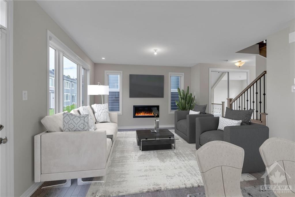 807 MERCIER Crescent