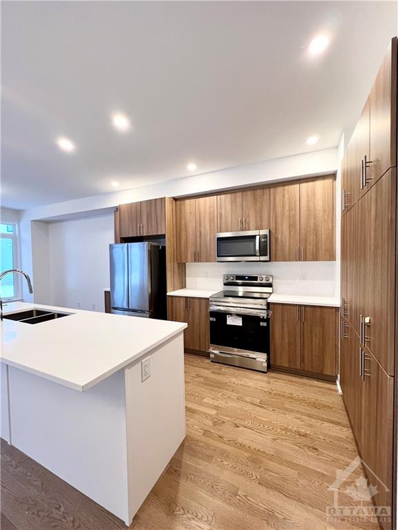 74 NETTLE Crescent