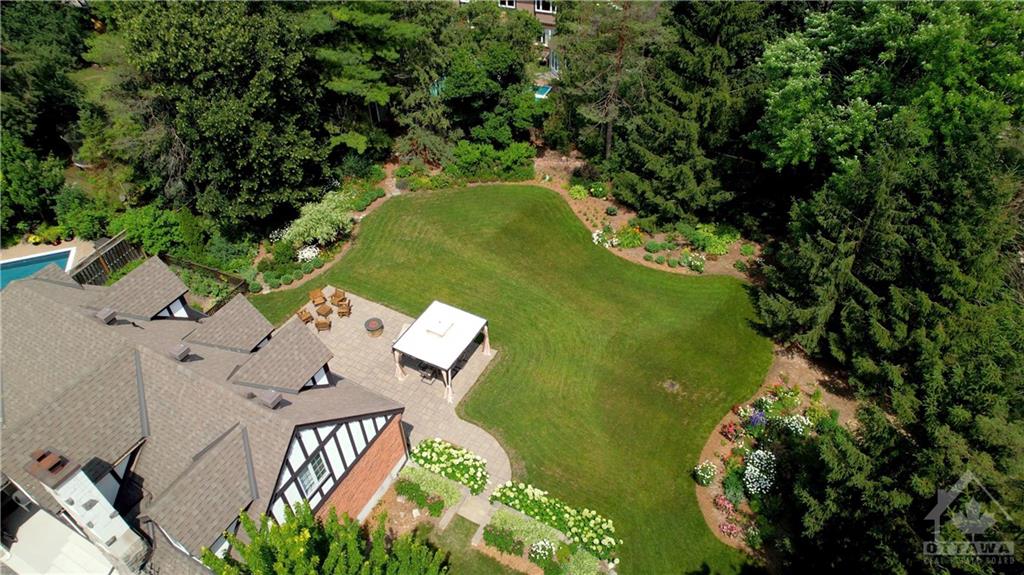 26 KAYMAR Drive