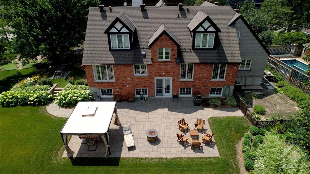 26 KAYMAR Drive