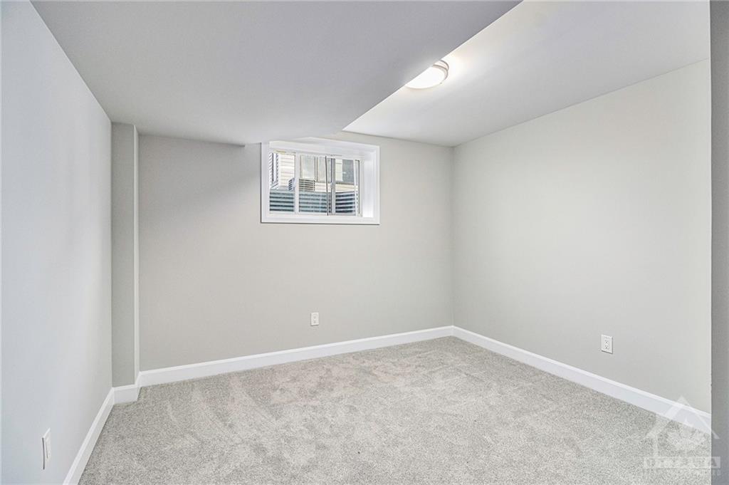 348 VENTOUX Avenue