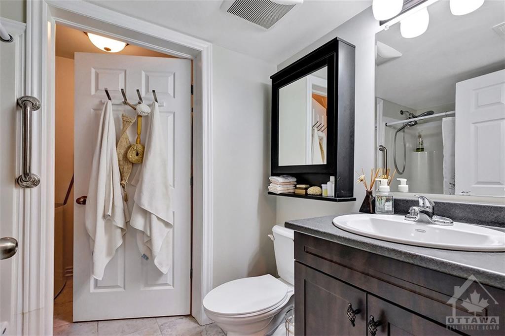398 VAN BUREN Street, #313