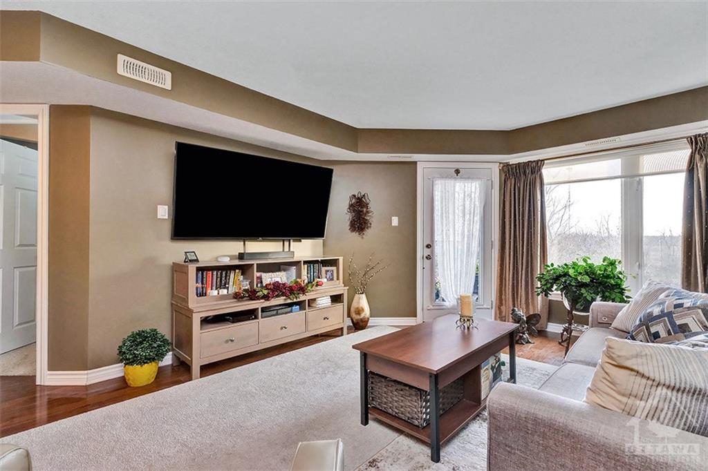 398 VAN BUREN Street, #313