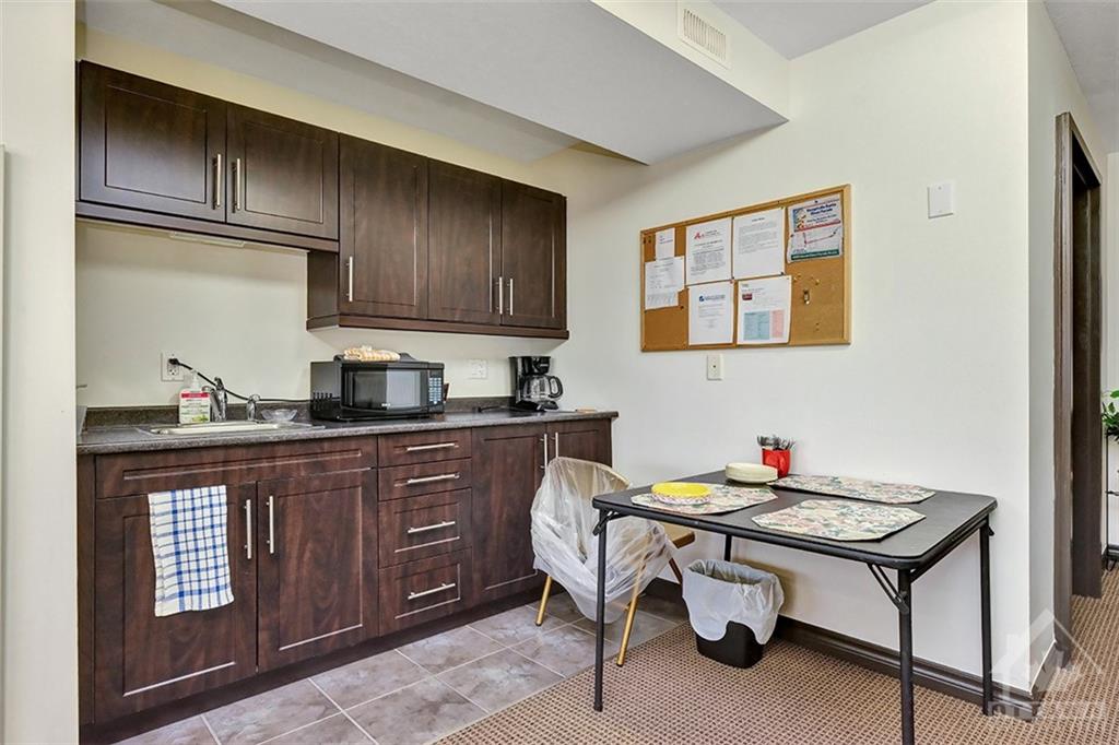 398 VAN BUREN Street, #313