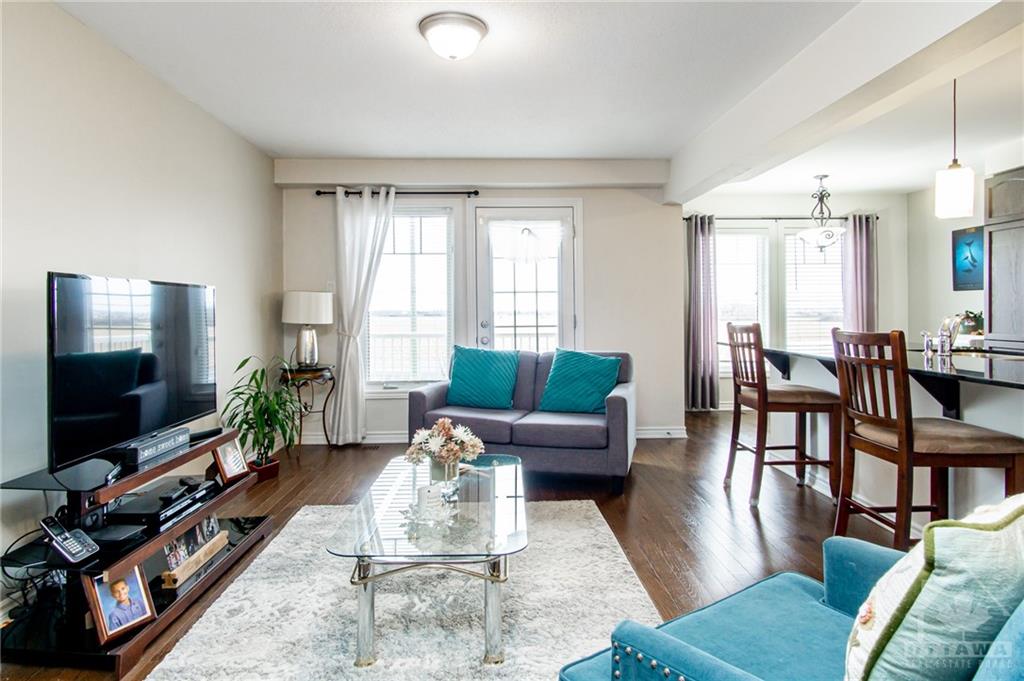 551 MEADOWCREEK Circle