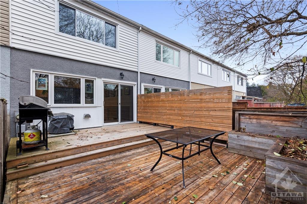 31 TYBALT Crescent