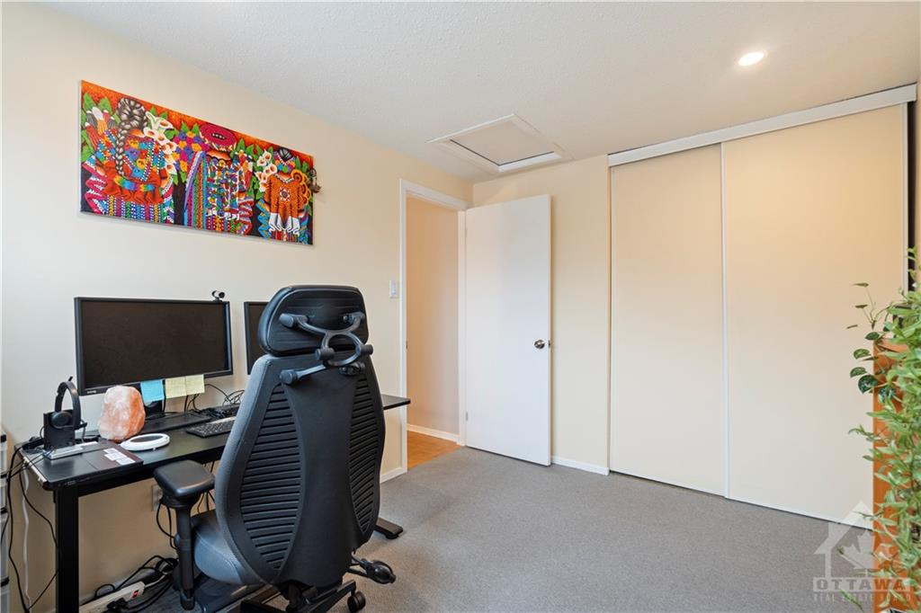 31 TYBALT Crescent