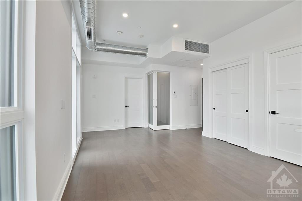 101 PINHEY Street, #401
