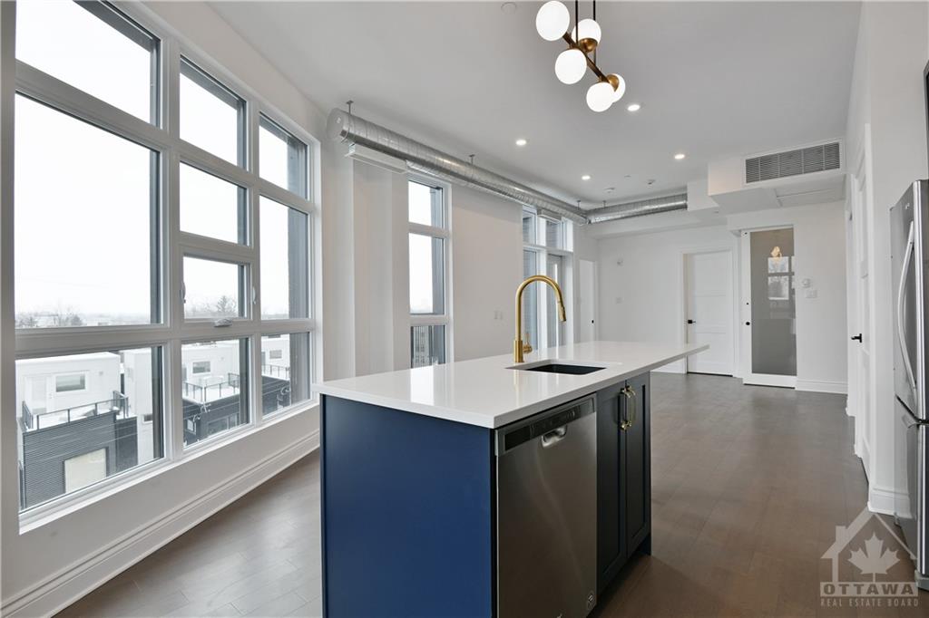 101 PINHEY Street, #401