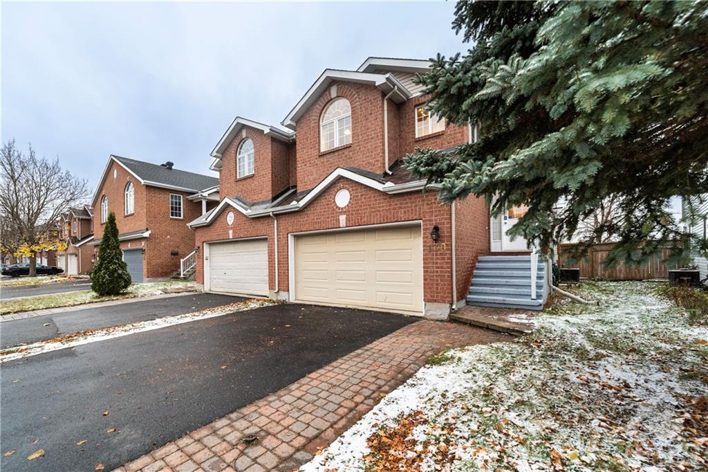 130 CASTLE GLEN Crescent