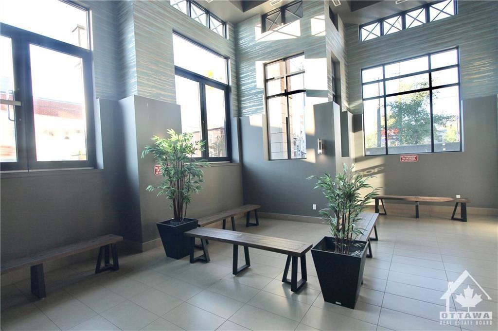 429 KENT Street, #322