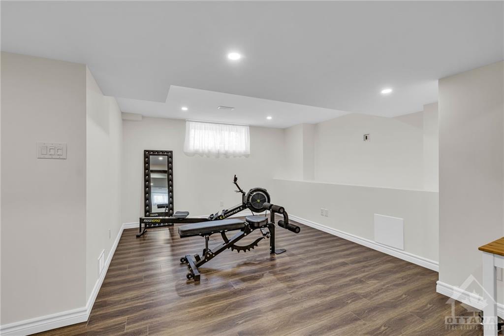 900 WILDCARROT Crescent