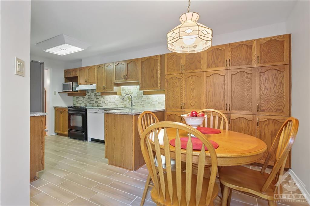 14 GRAND CEDAR Court