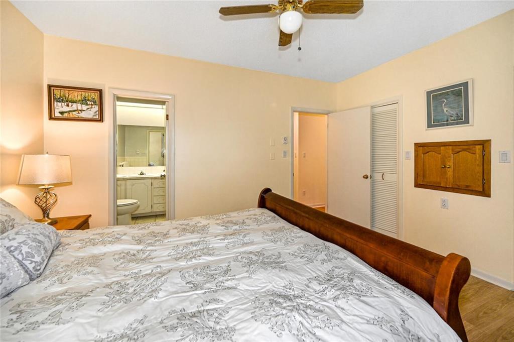 6 MAPLEWOOD Circle
