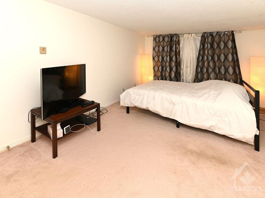 2 TERRACE Drive, #102