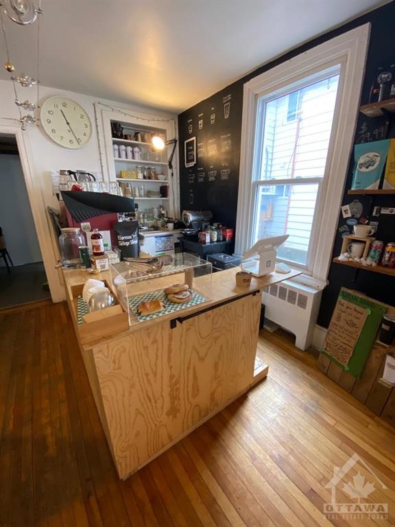 642 SOMERSET Street W, #1