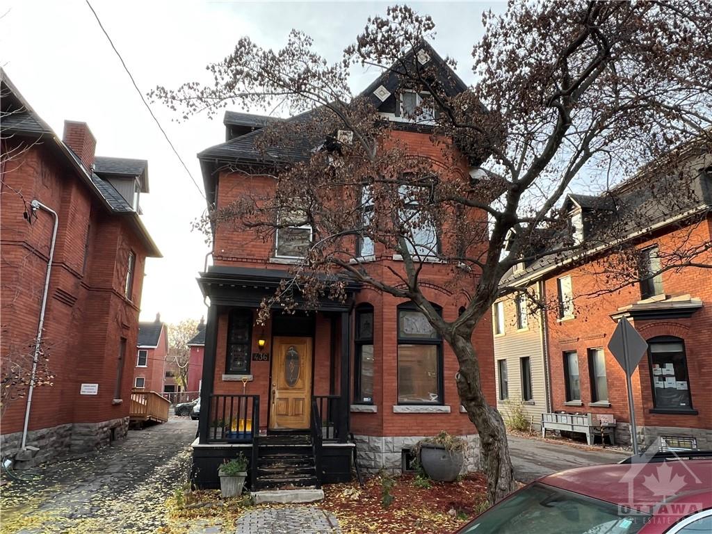 436 GILMOUR Street
