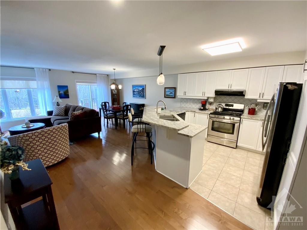 133 PARKROSE Private