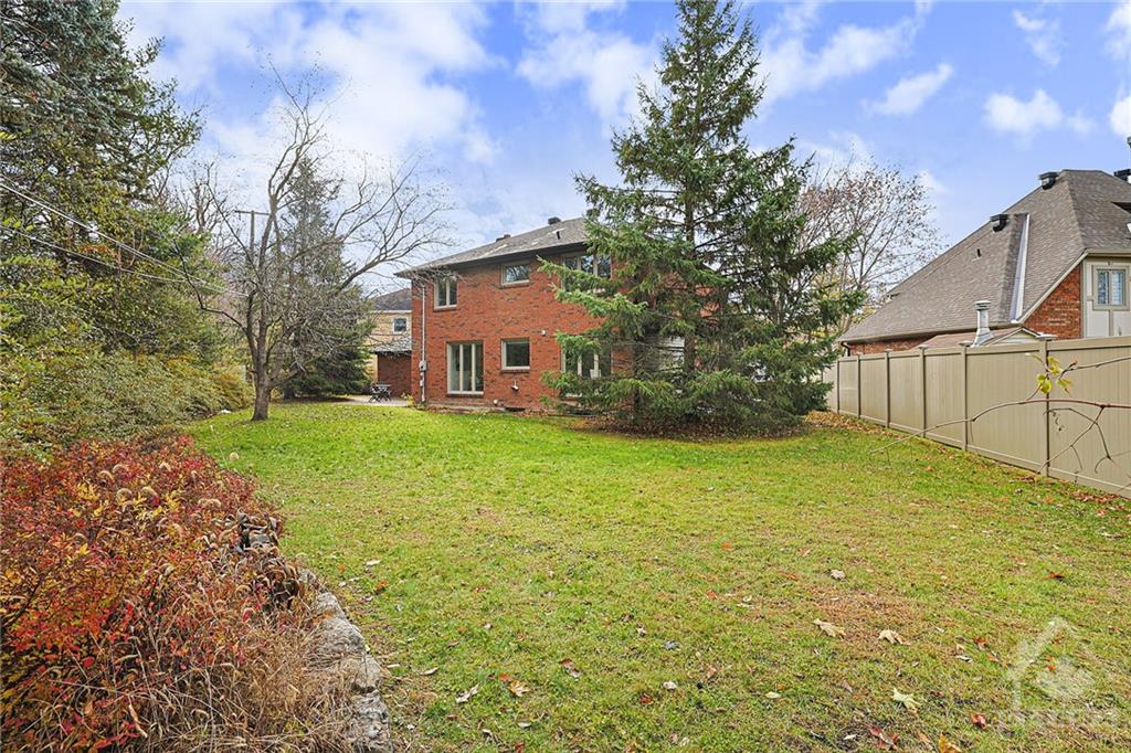 410 PLUM TREE Crescent