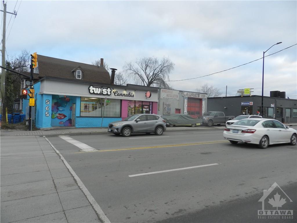 567 BRONSON Avenue