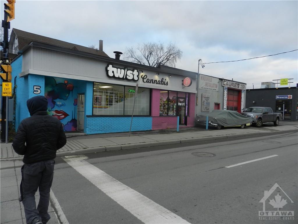 567 BRONSON Avenue