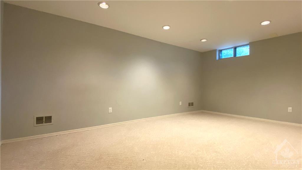 7 BRODEUR Crescent