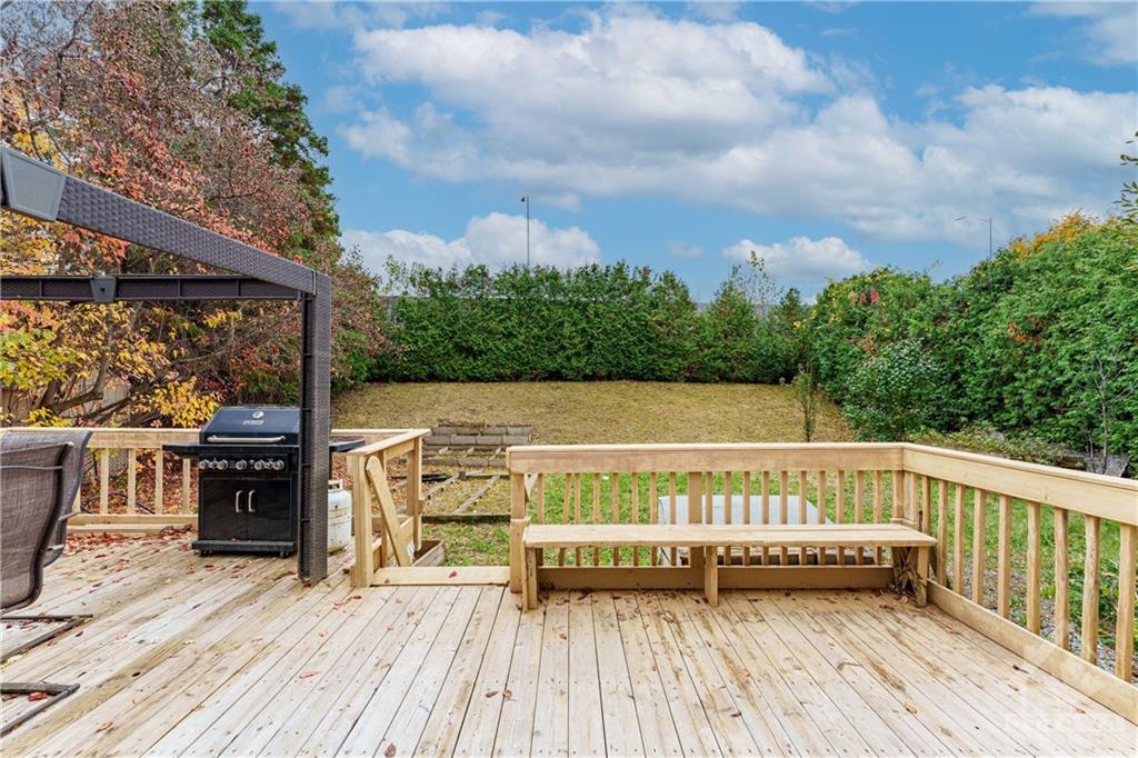 6116 VINEYARD Drive