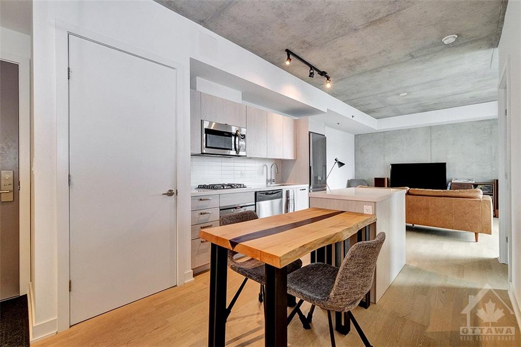 203 CATHERINE Street, #611