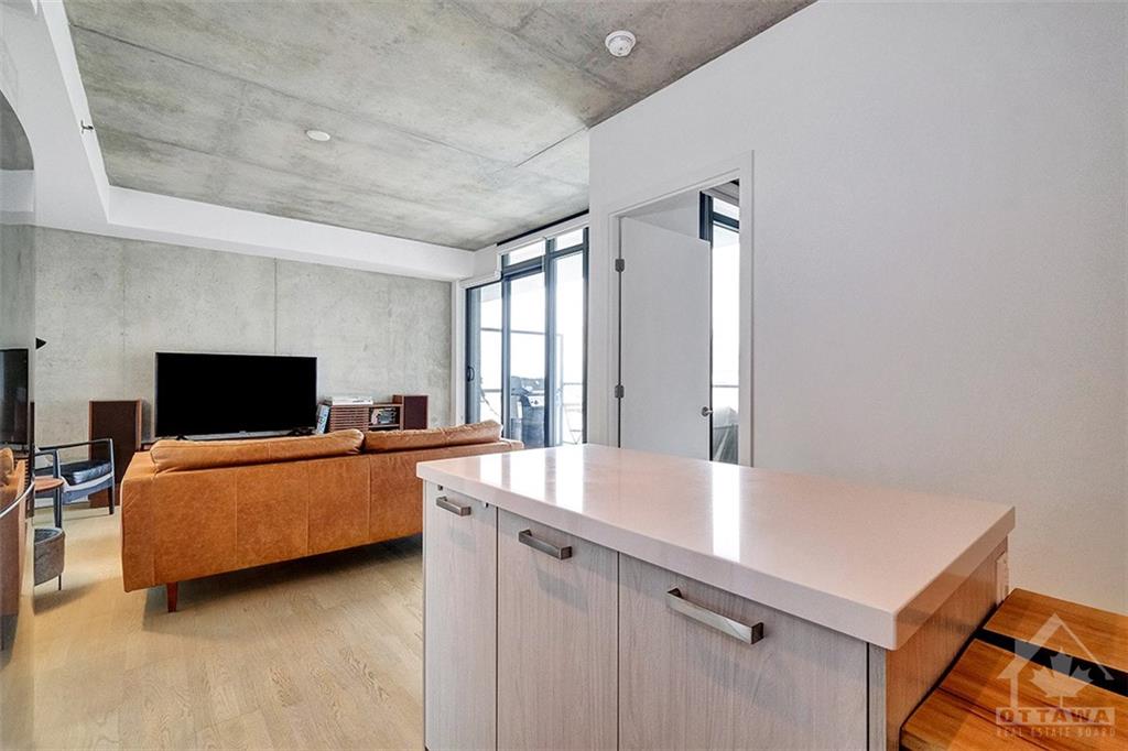 203 CATHERINE Street, #611