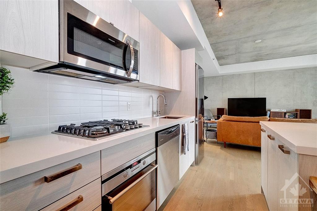 203 CATHERINE Street, #611