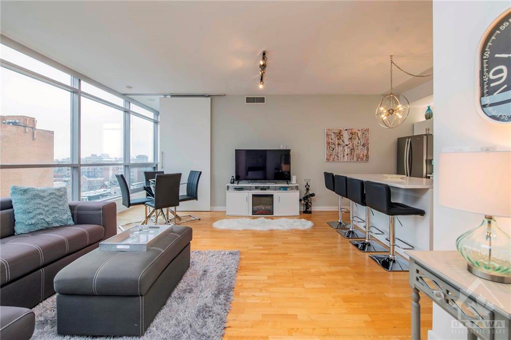 180 YORK Street, #801