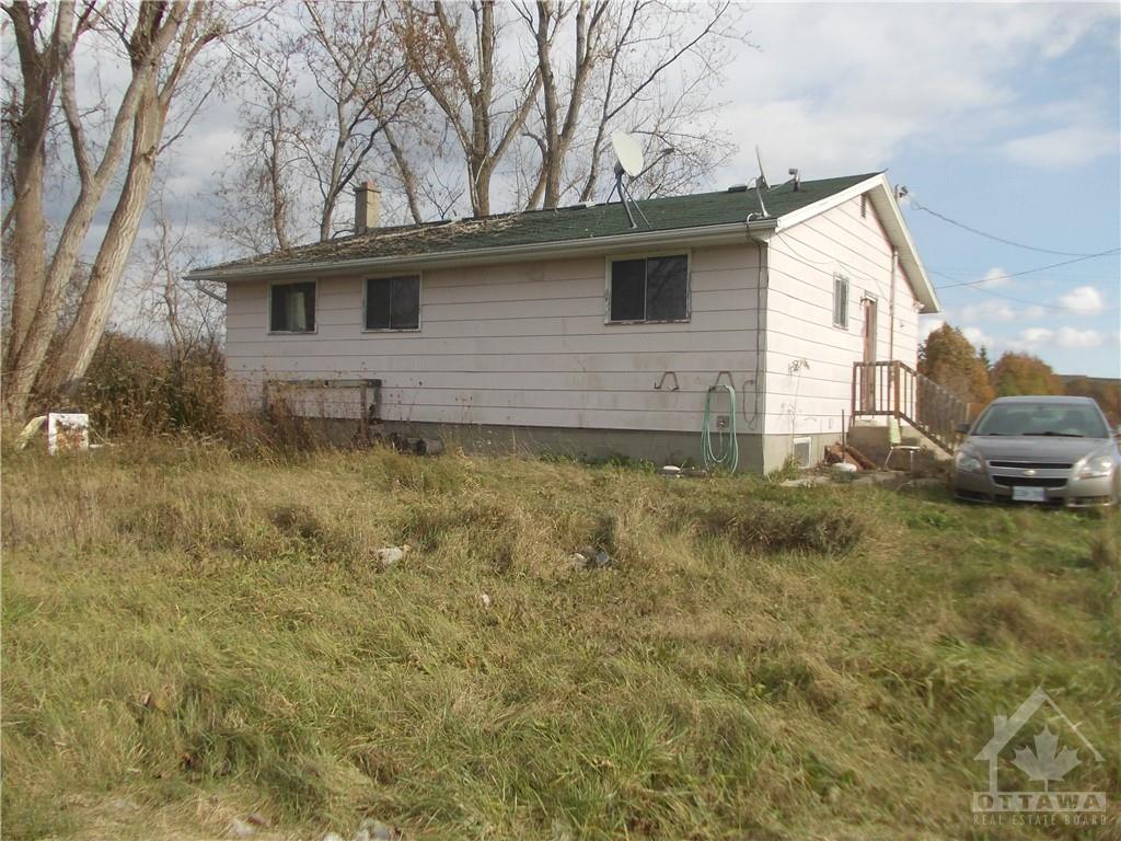 4050 EARL FLYNN Road