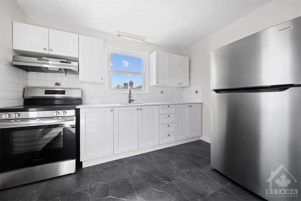 365 LACASSE Avenue, #3