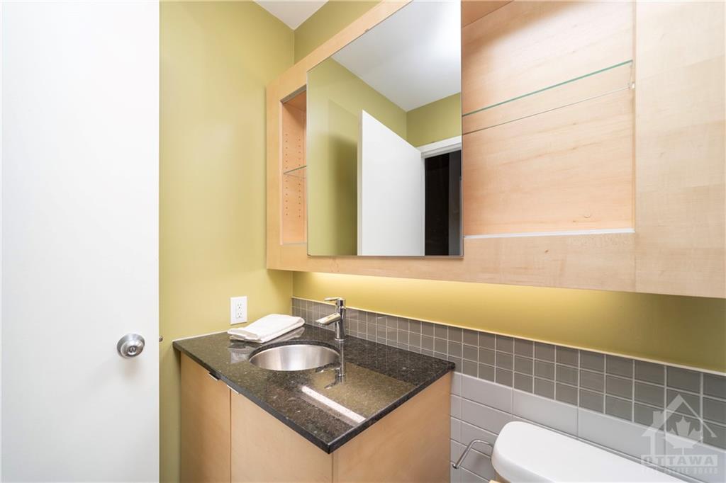 324 LAURIER Avenue, #1304