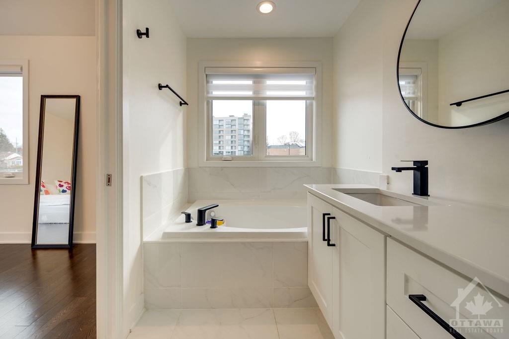 168 WEST VILLAGE Private