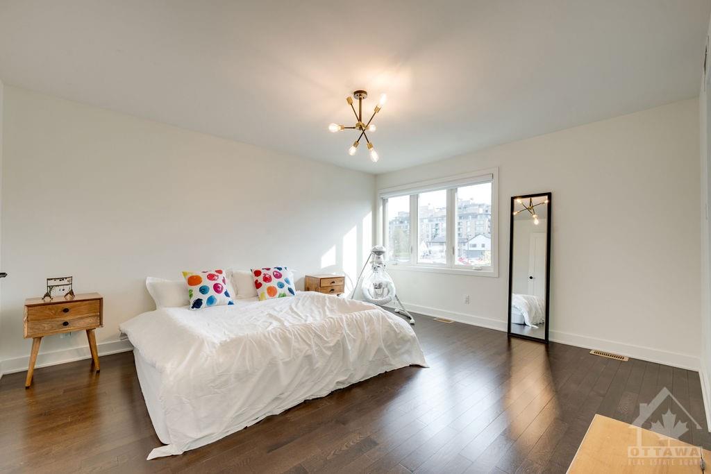 168 WEST VILLAGE Private