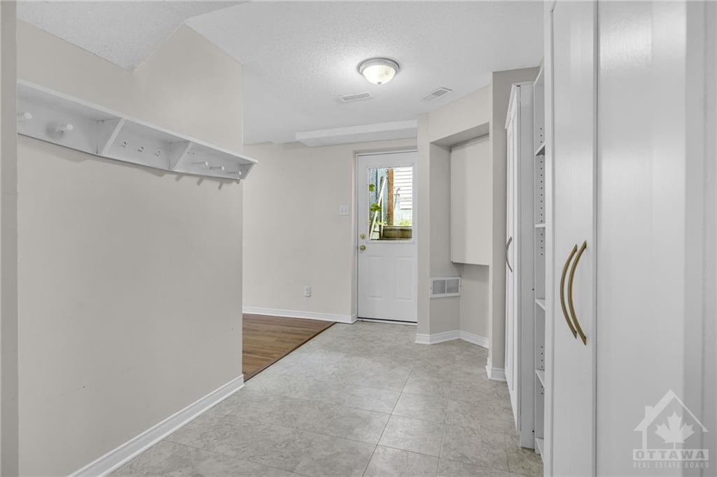 70 STONEPATH Crescent