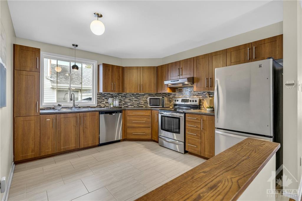 70 STONEPATH Crescent