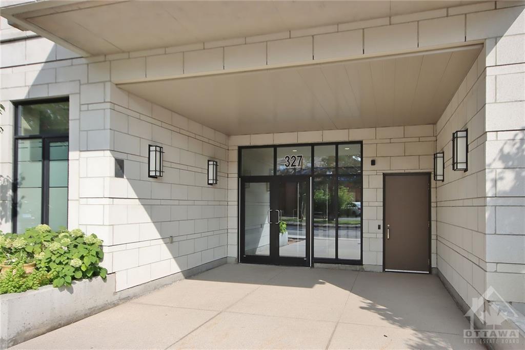 327 BREEZEHILL Avenue, #502
