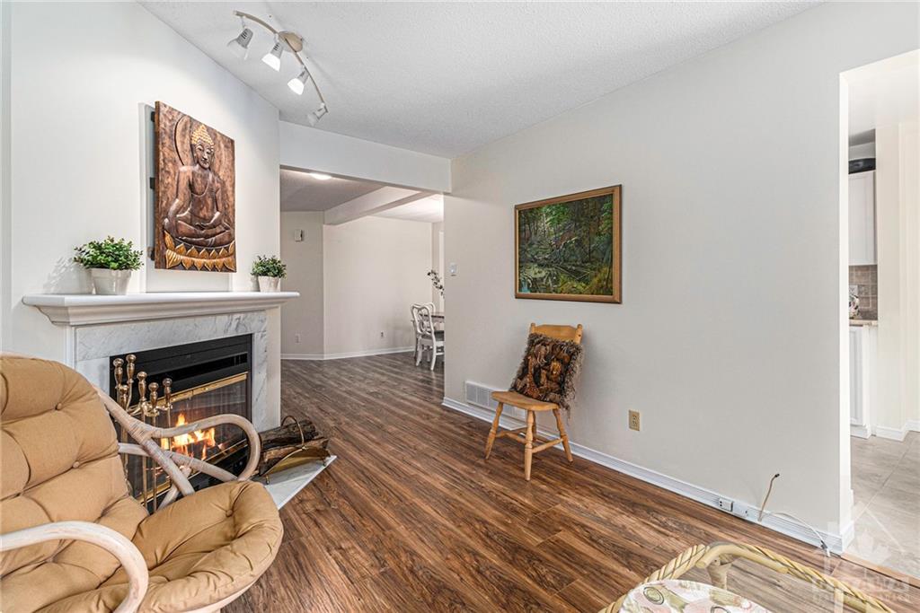 10 WOODBURY Crescent