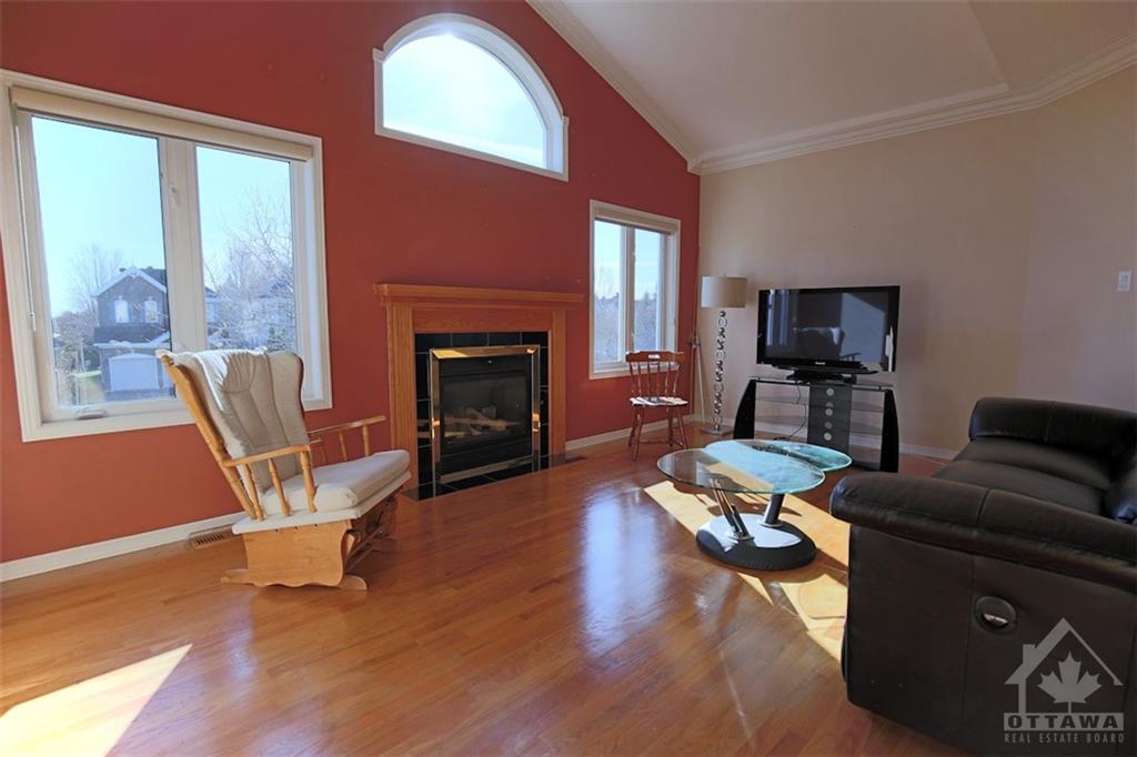 16 KINMOUNT Private