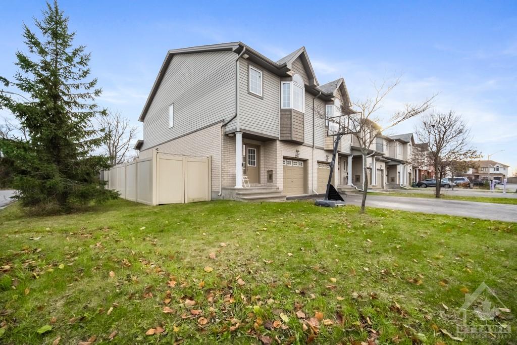 298 MACOUN Circle