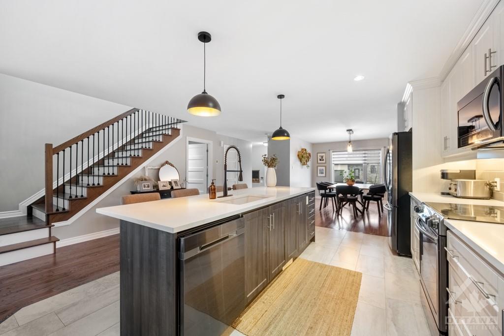 108 DESJARDINS Street