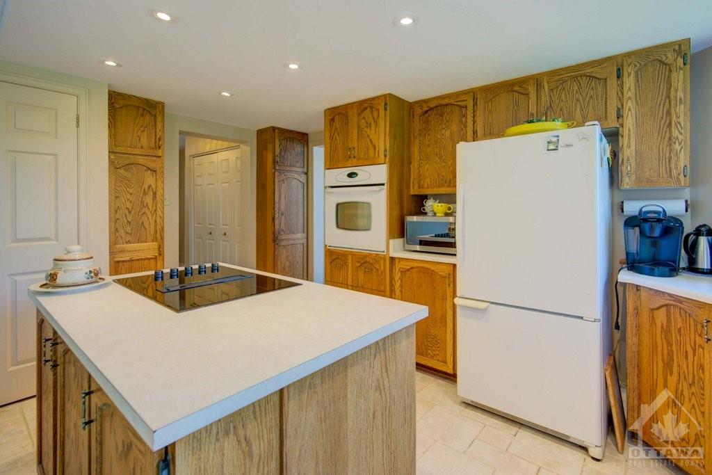 13 EAGLE ROCK Way