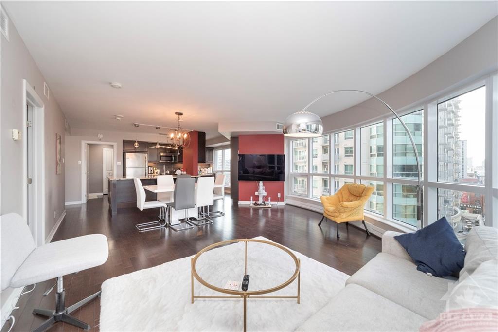 242 RIDEAU Street, #901