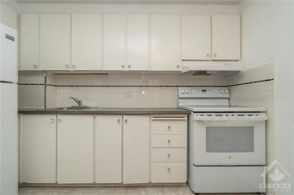 415 GREENVIEW Avenue, #309