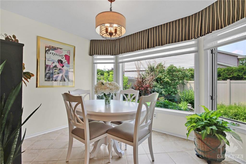 3 THORNHEDGE Court